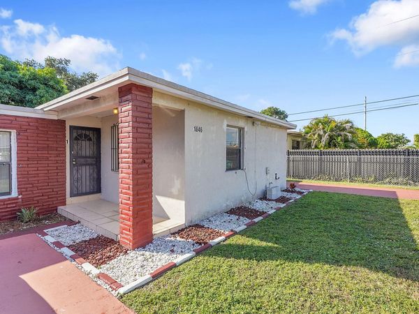 1646 NE 150th Street, Unit 1, Miami, FL 33181