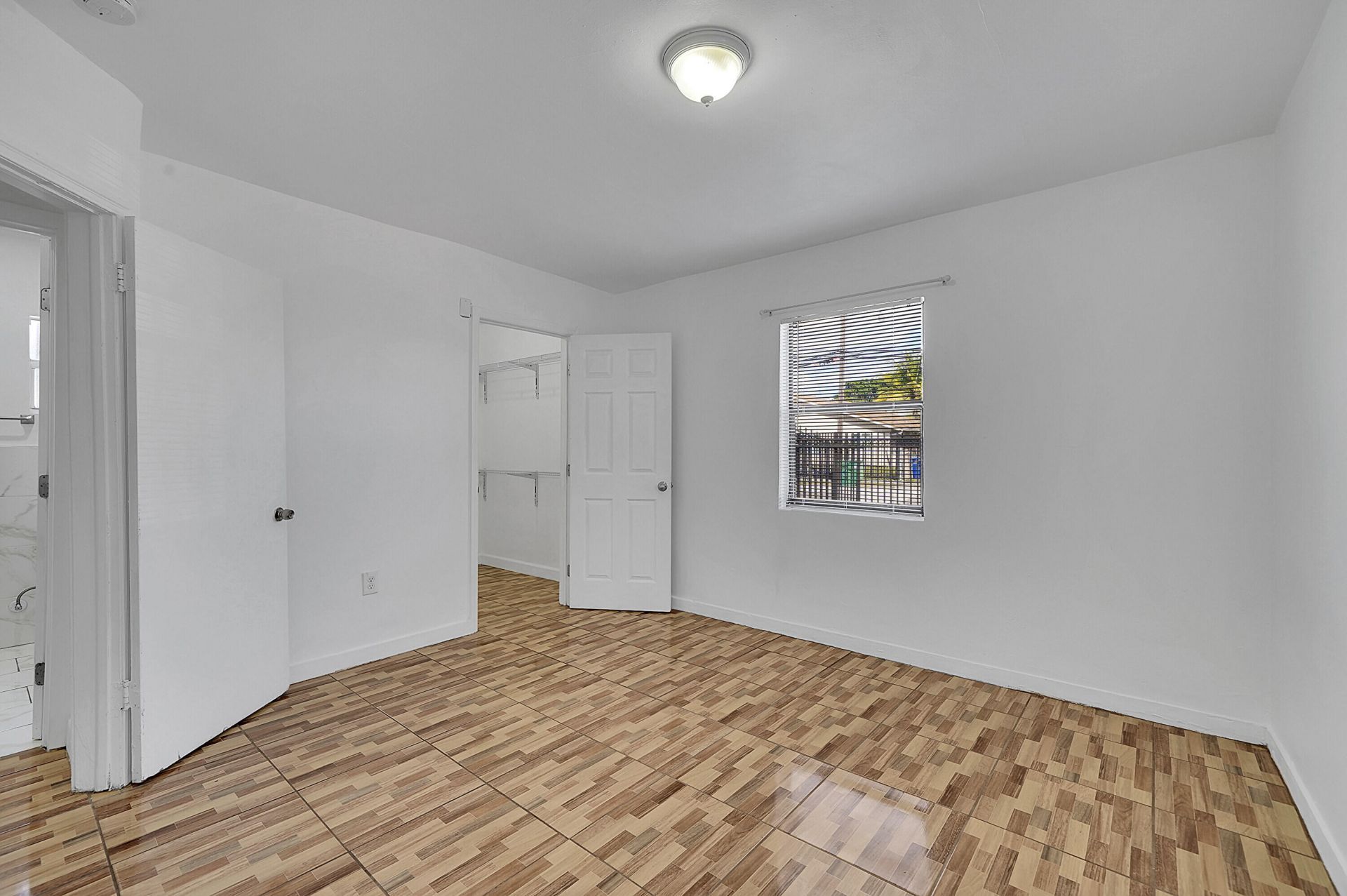 1646 NE 150th Street, Unit 1, Miami, FL 33181 Photo