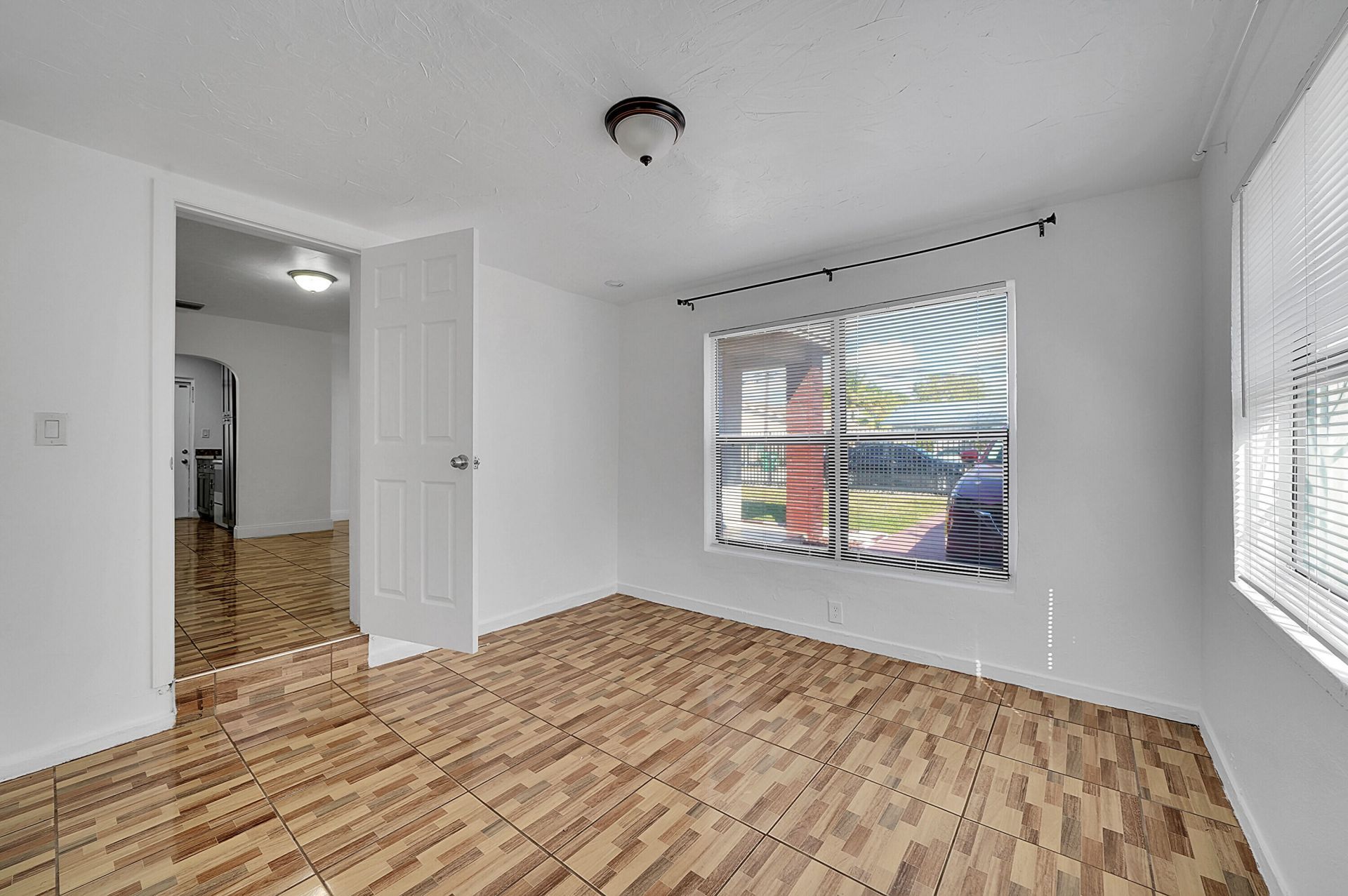 1646 NE 150th Street, Unit 1, Miami, FL 33181 Photo