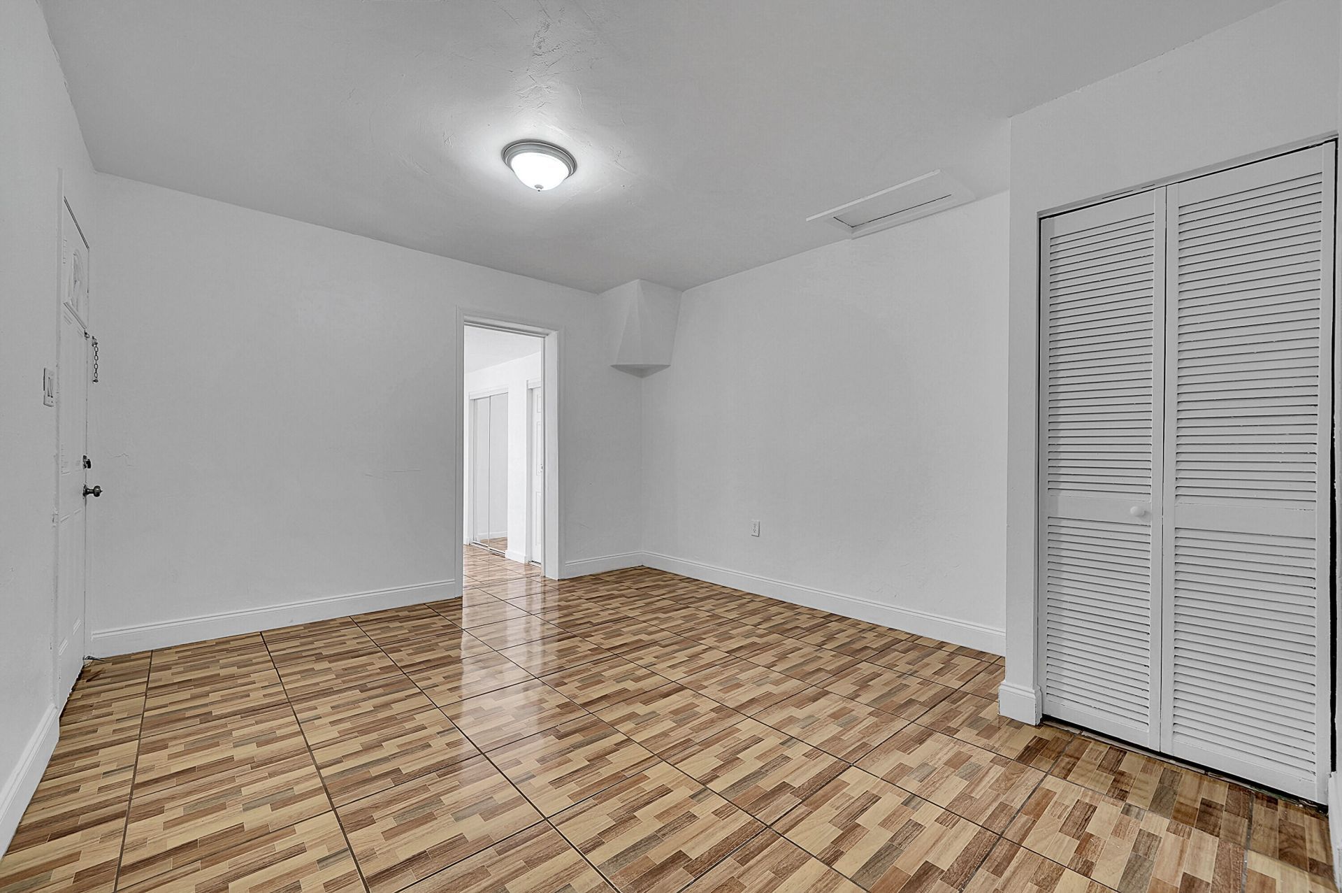 1646 NE 150th Street, Unit 1, Miami, FL 33181 Photo