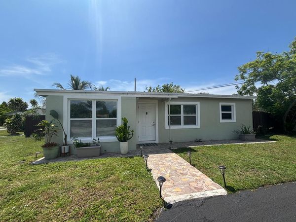 2480 NE 13th Terrace, Pompano Beach, FL 33064