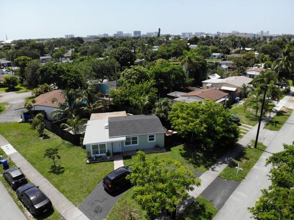 2480 NE 13th Terrace, Pompano Beach, FL 33064