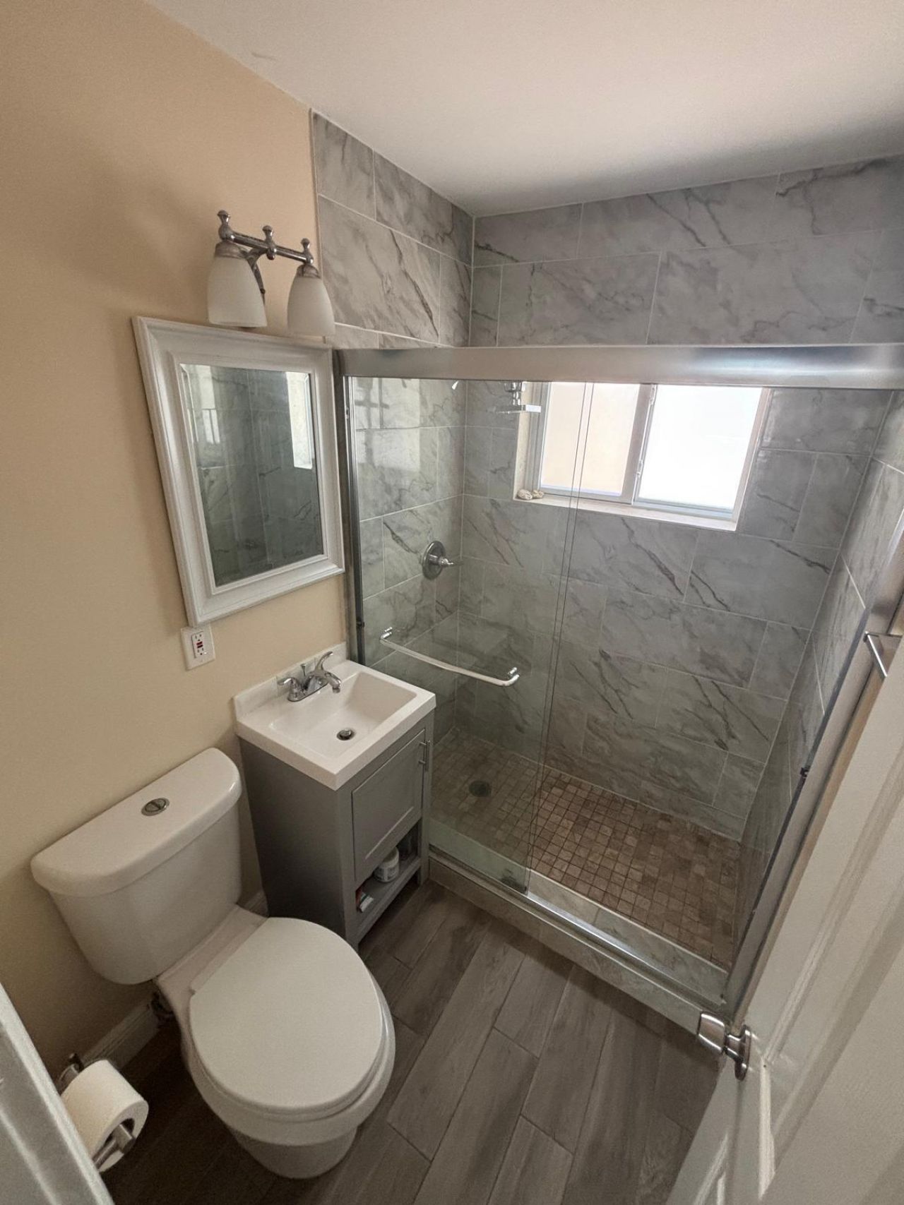 2480 NE 13th Terrace, Pompano Beach, FL 33064 Photo