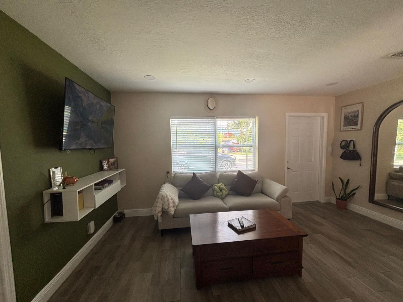 2480 NE 13th Terrace, Pompano Beach, FL 33064 Photo