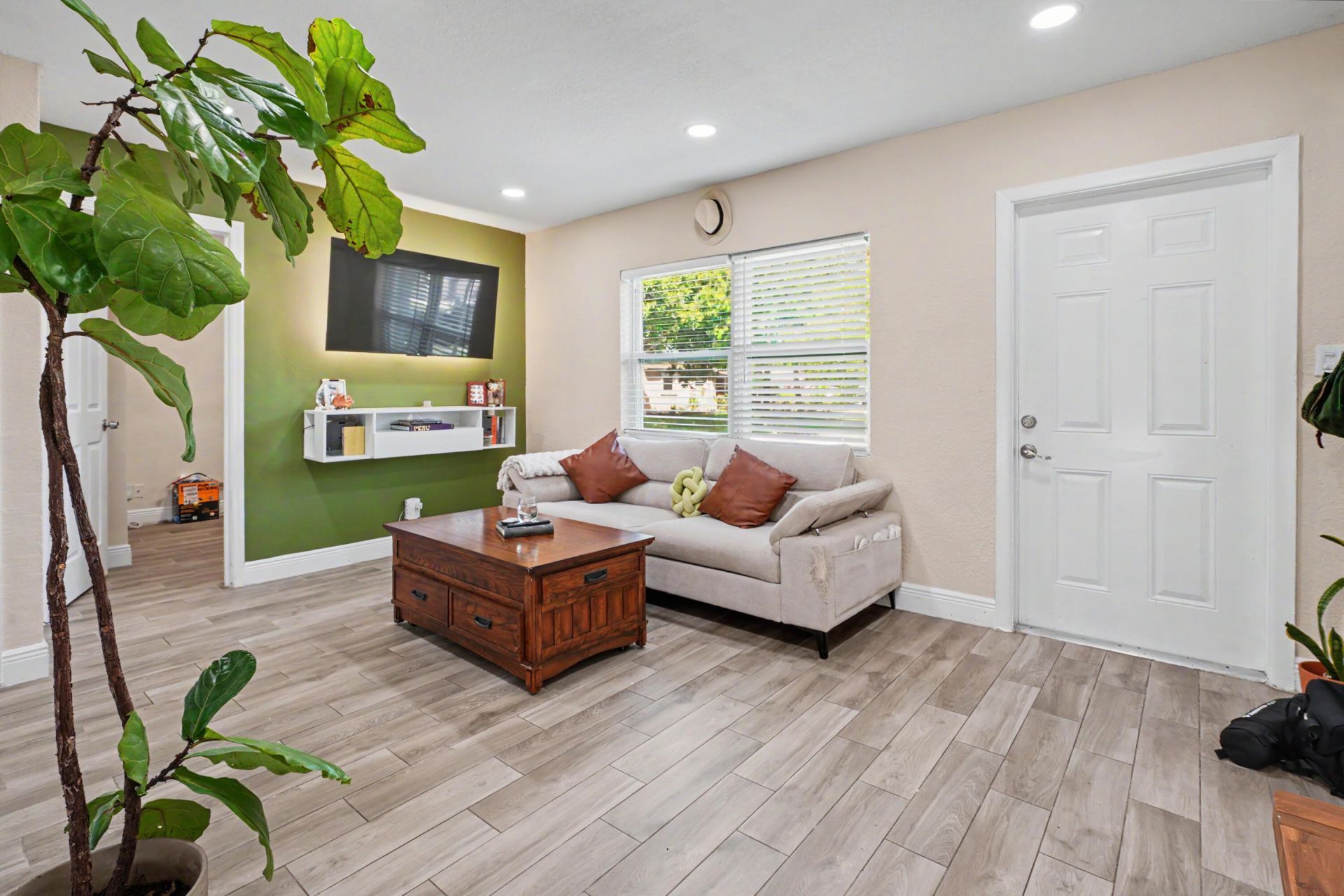 2480 NE 13th Terrace, Pompano Beach, FL 33064 Photo