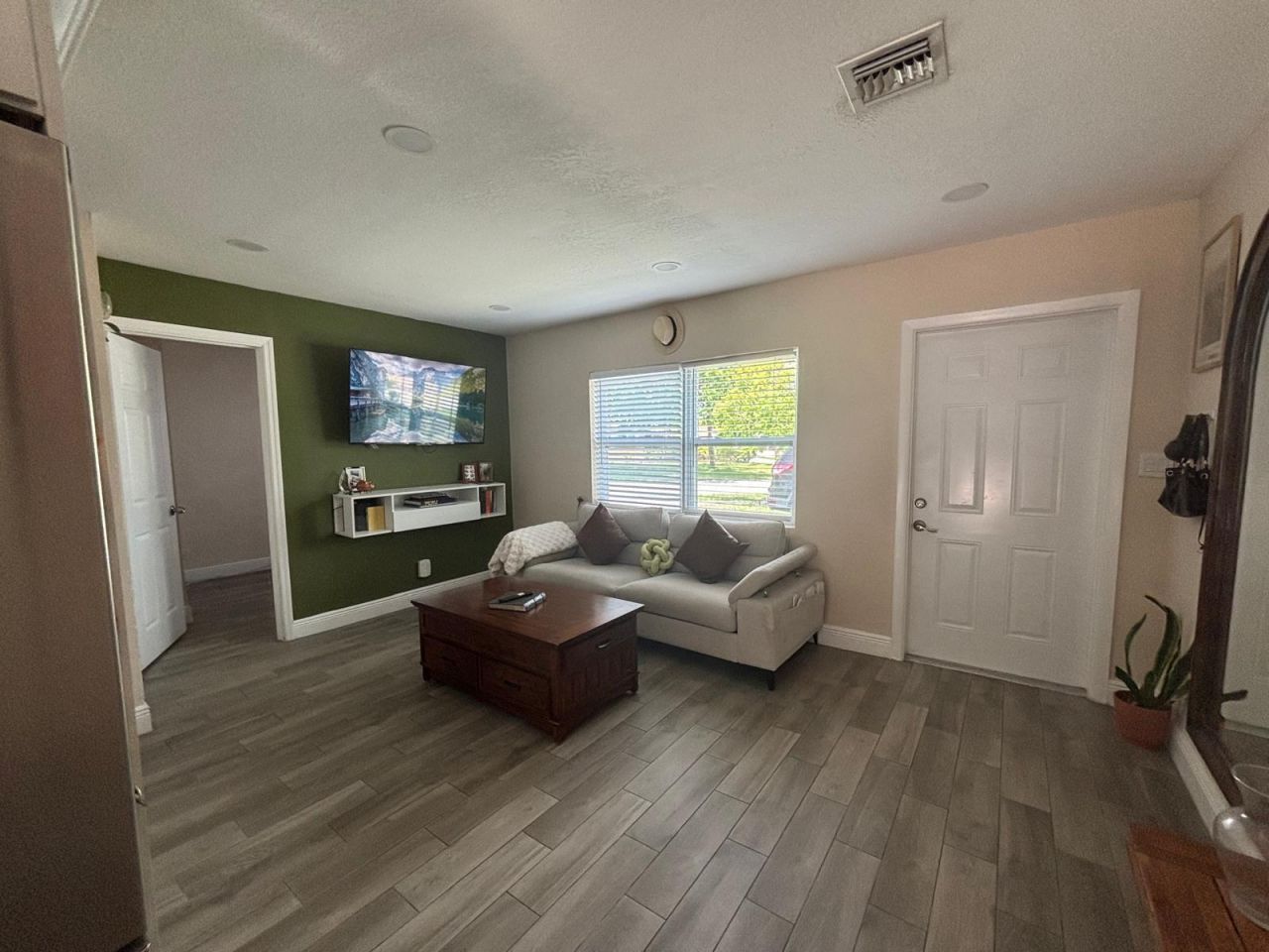 2480 NE 13th Terrace, Pompano Beach, FL 33064 Photo