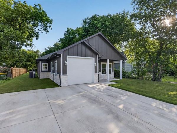 107 Smith Street, Hillsboro, TX 76645