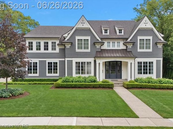 1186 Westwood Drive, Birmingham, MI 48009