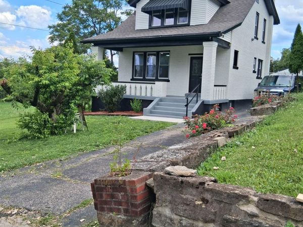 1915 Neyer Avenue, Cincinnati, OH 45225