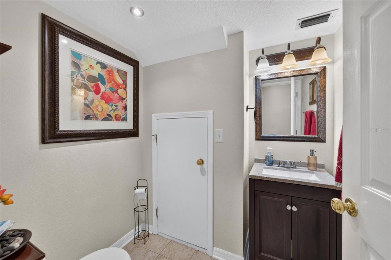 10818 Brickside Court , Riverview, FL 33579 Photo