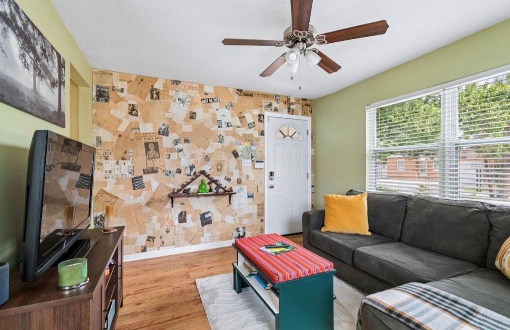 2120 43rd Terrace N, Saint Petersburg, FL 33714 Photo
