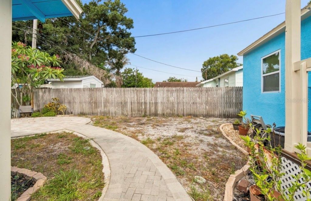 2120 43rd Terrace N, Saint Petersburg, FL 33714 Photo
