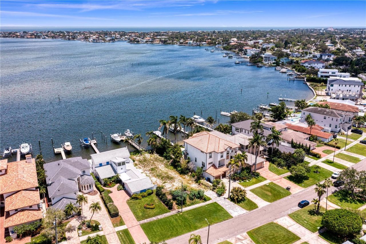 6527 Bayou Grande Blvd Ne, Saint Petersburg, FL 33702 Photo