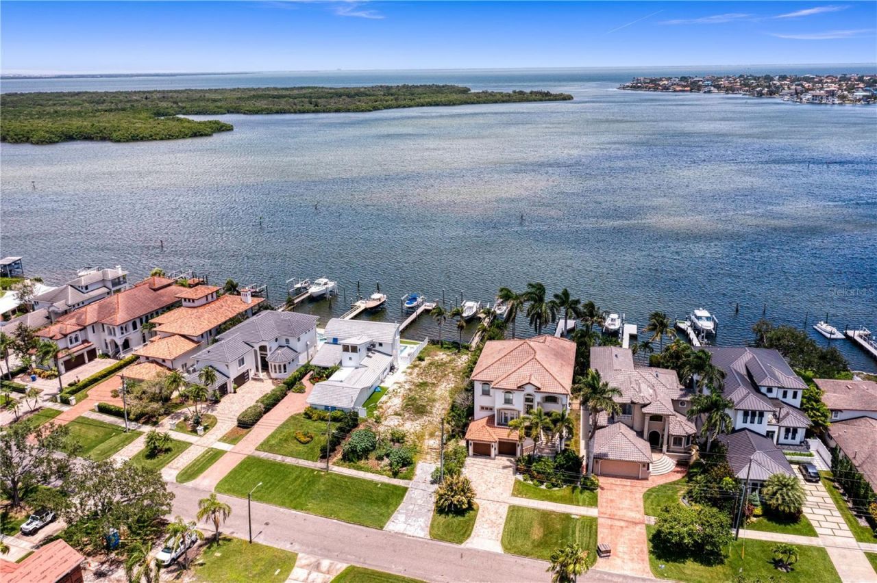 6527 Bayou Grande Blvd Ne, Saint Petersburg, FL 33702 Photo