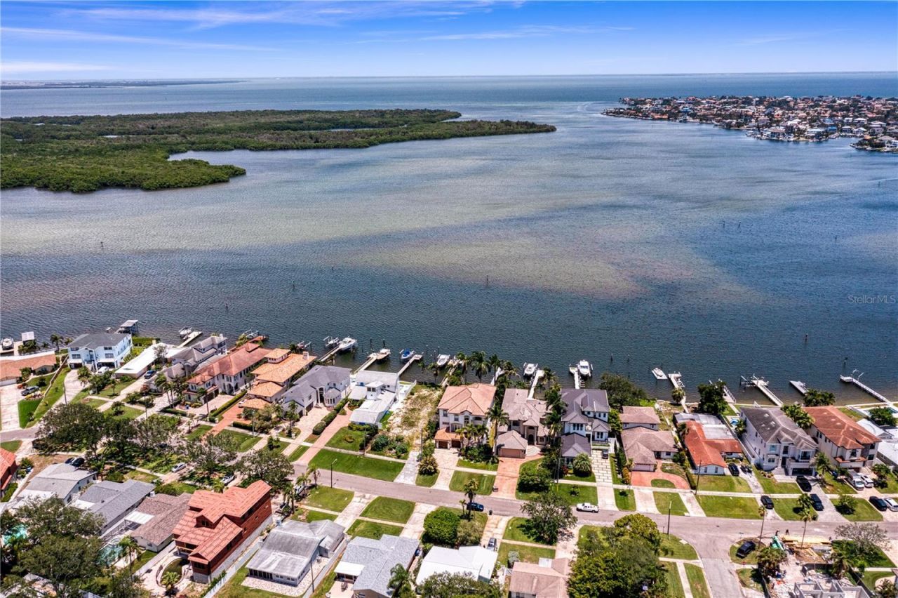 6527 Bayou Grande Blvd Ne, Saint Petersburg, FL 33702 Photo
