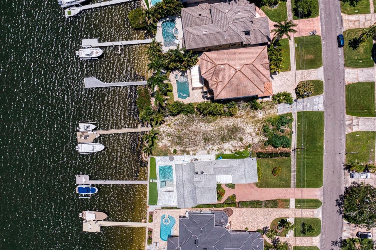 6527 Bayou Grande Blvd Ne, Saint Petersburg, FL 33702 Photo