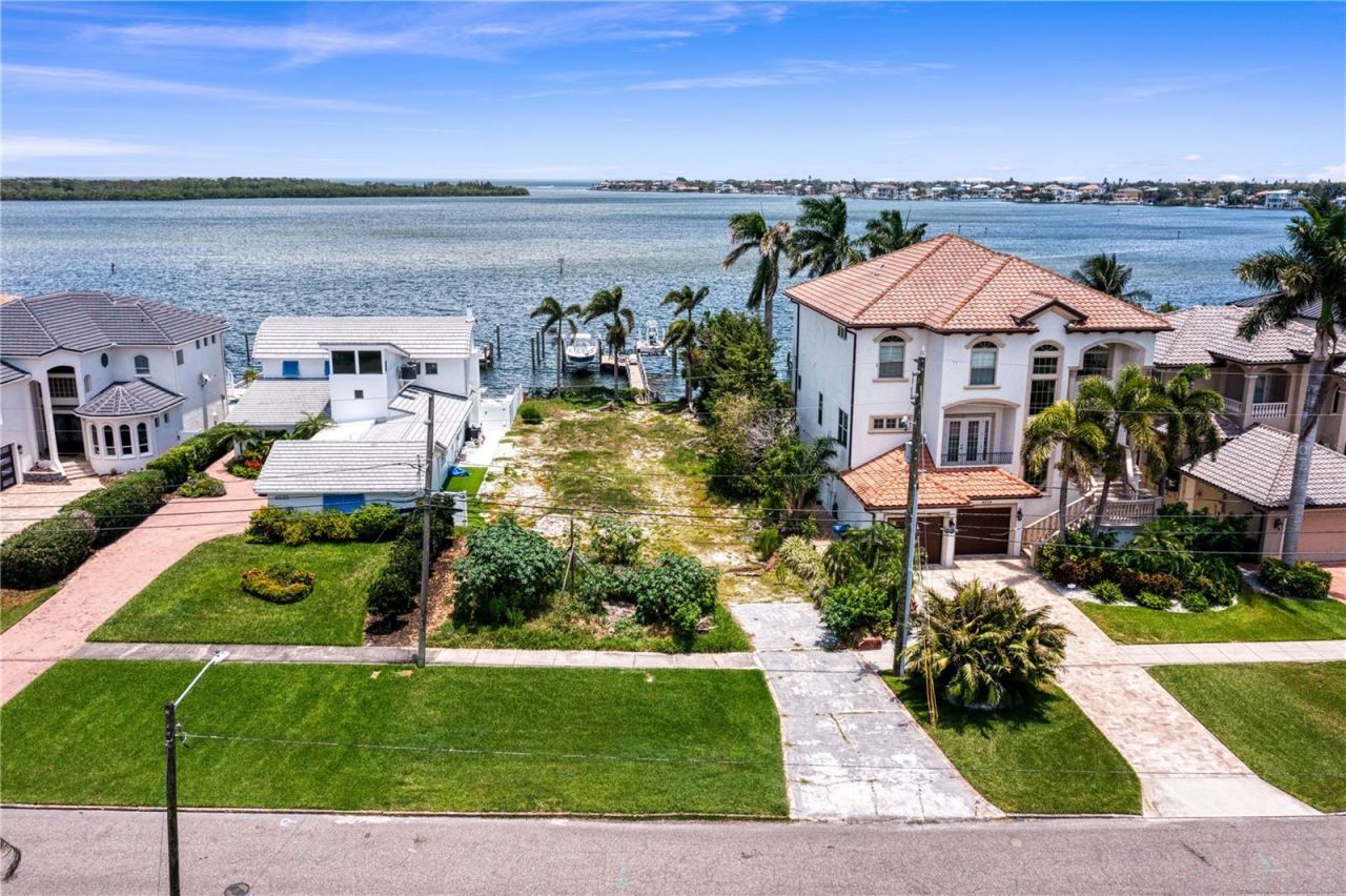6527 Bayou Grande Blvd Ne, Saint Petersburg, FL 33702 Photo