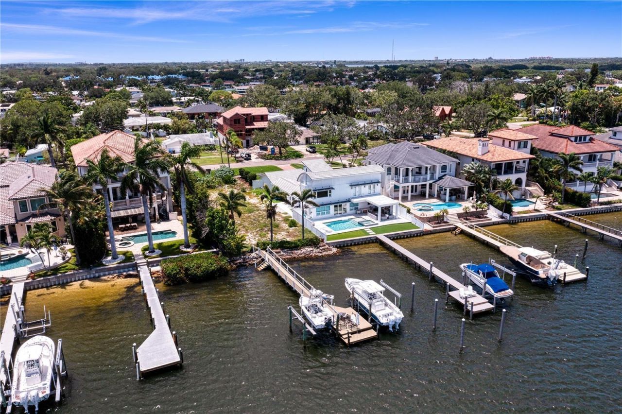 6527 Bayou Grande Blvd Ne, Saint Petersburg, FL 33702 Photo