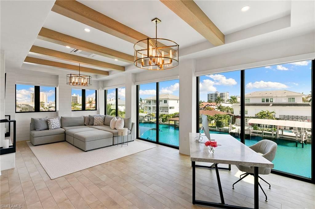 357 Egret Ave, Naples, FL 34108 Photo
