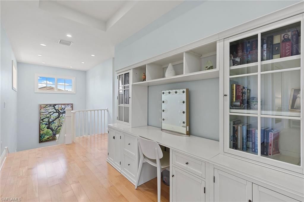 357 Egret Ave, Naples, FL 34108 Photo