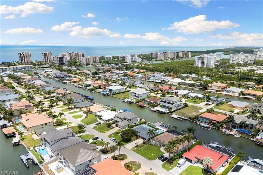357 Egret Ave, Naples, FL 34108 Photo