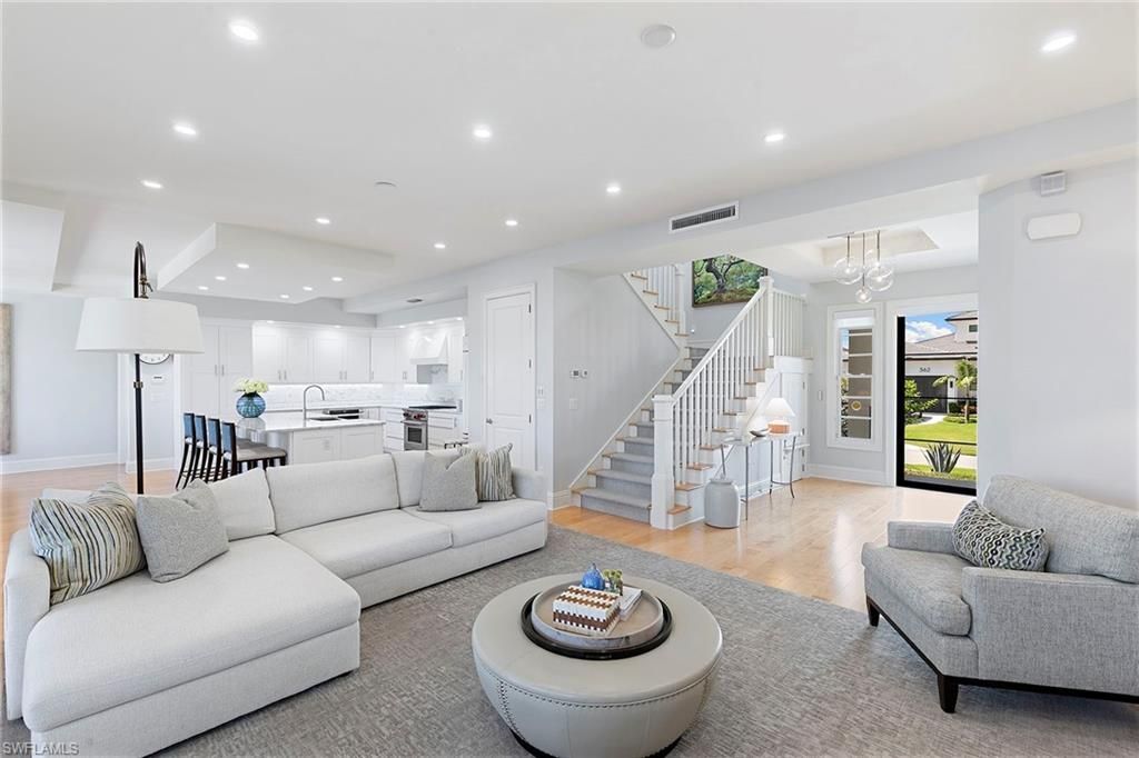 357 Egret Ave, Naples, FL 34108 Photo
