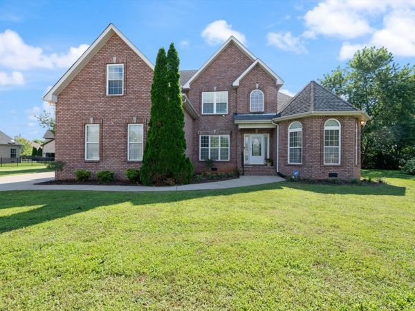 751 Mack Ct , Murfreesboro, TN 37130