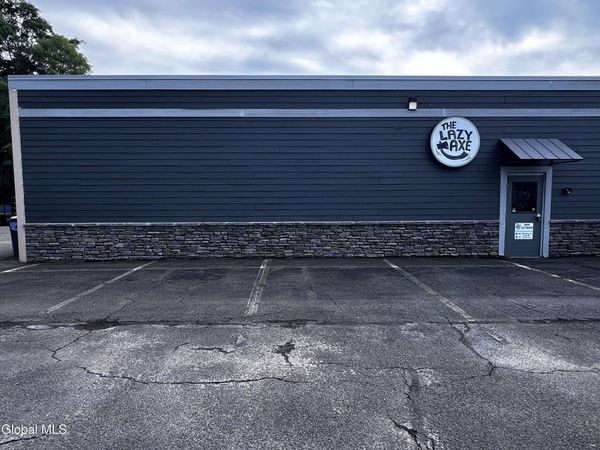 1865 Central Avenue, Albany, NY 12205