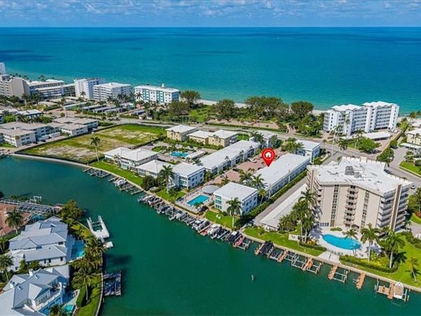 2100 Gulf Shore BLVD N, Unit 111, NAPLES, FL 34102