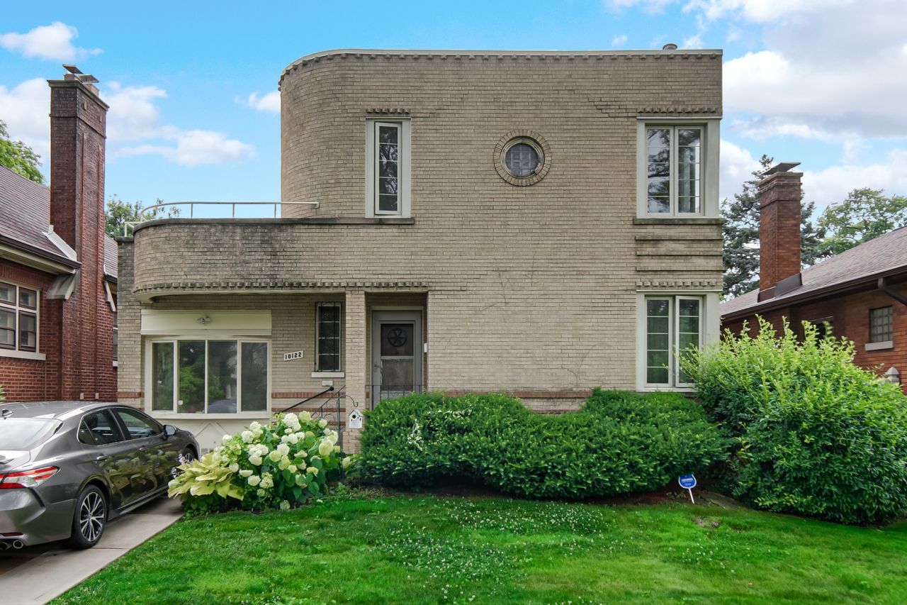 10122 S Bell Avenue, Chicago, IL 60643 Main Photo