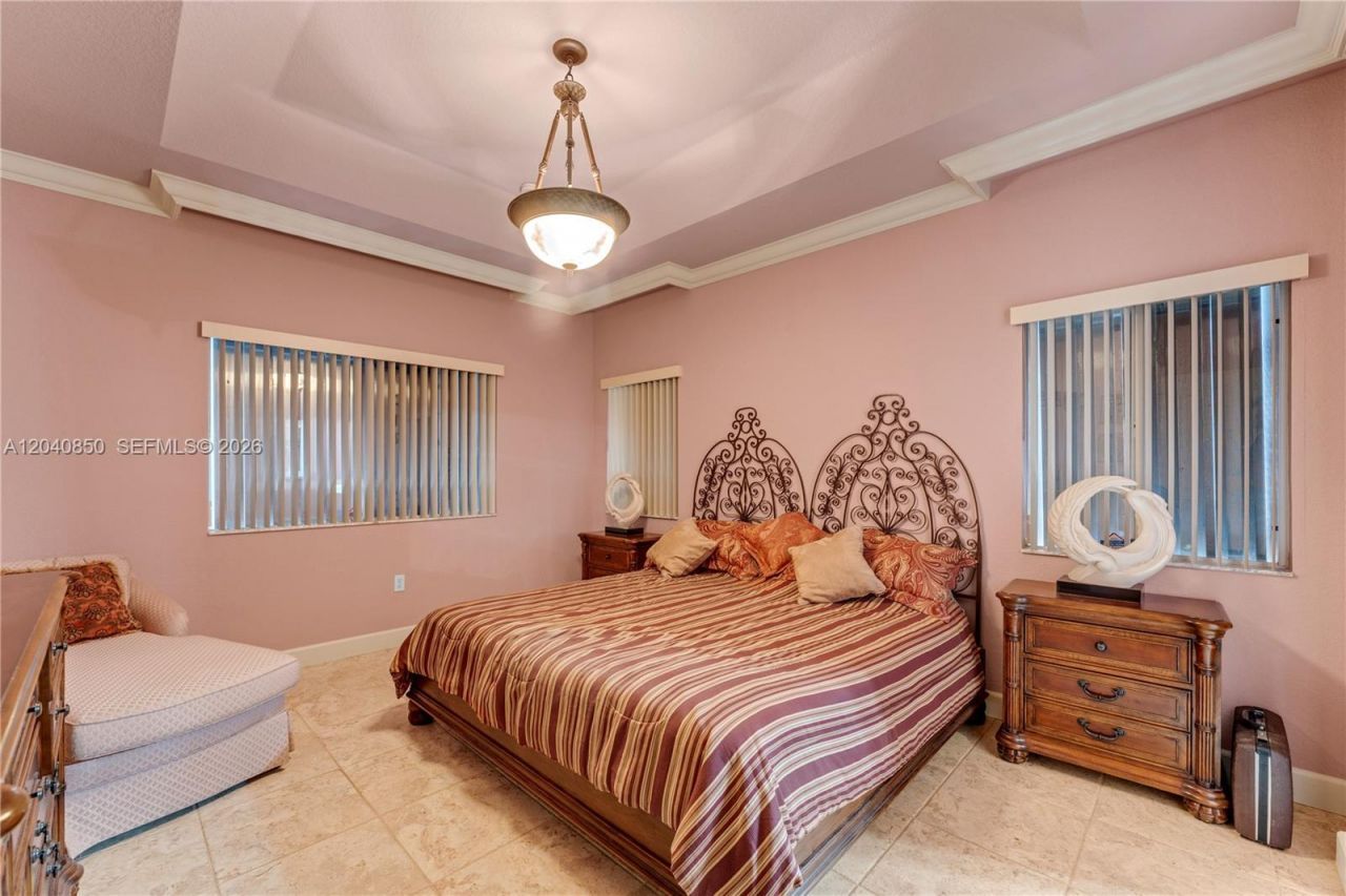22548 SW 102nd Path, Cutler Bay, FL 33190 Photo