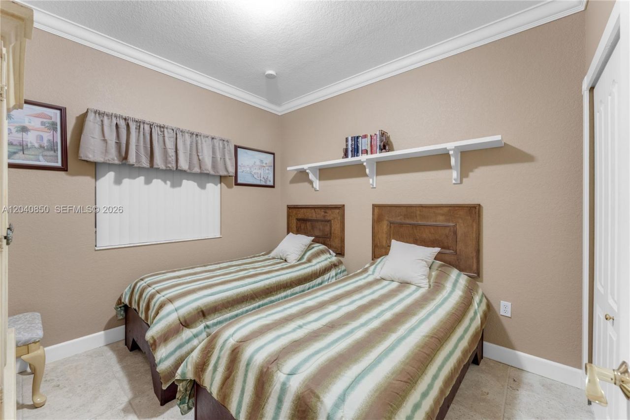 22548 SW 102nd Path, Cutler Bay, FL 33190 Photo