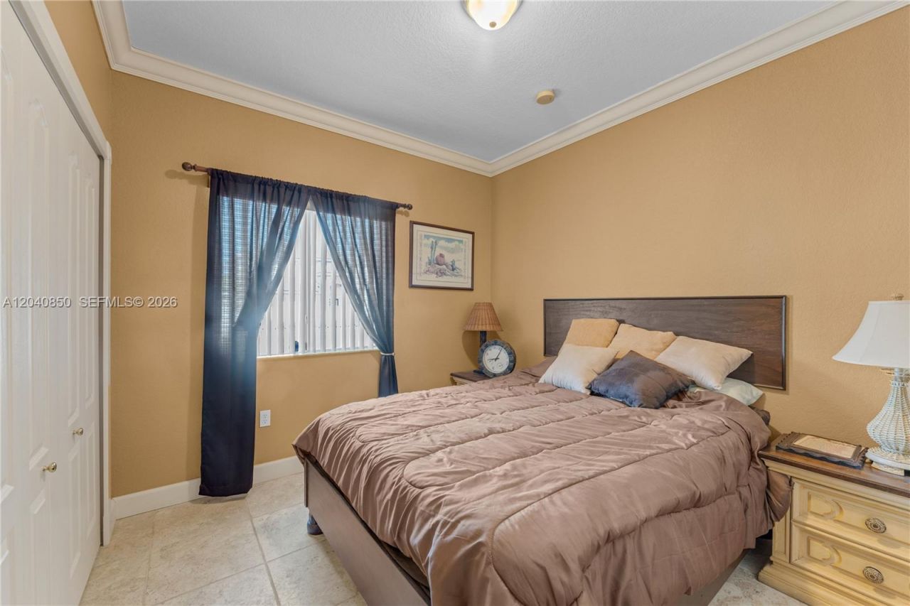22548 SW 102nd Path, Cutler Bay, FL 33190 Photo