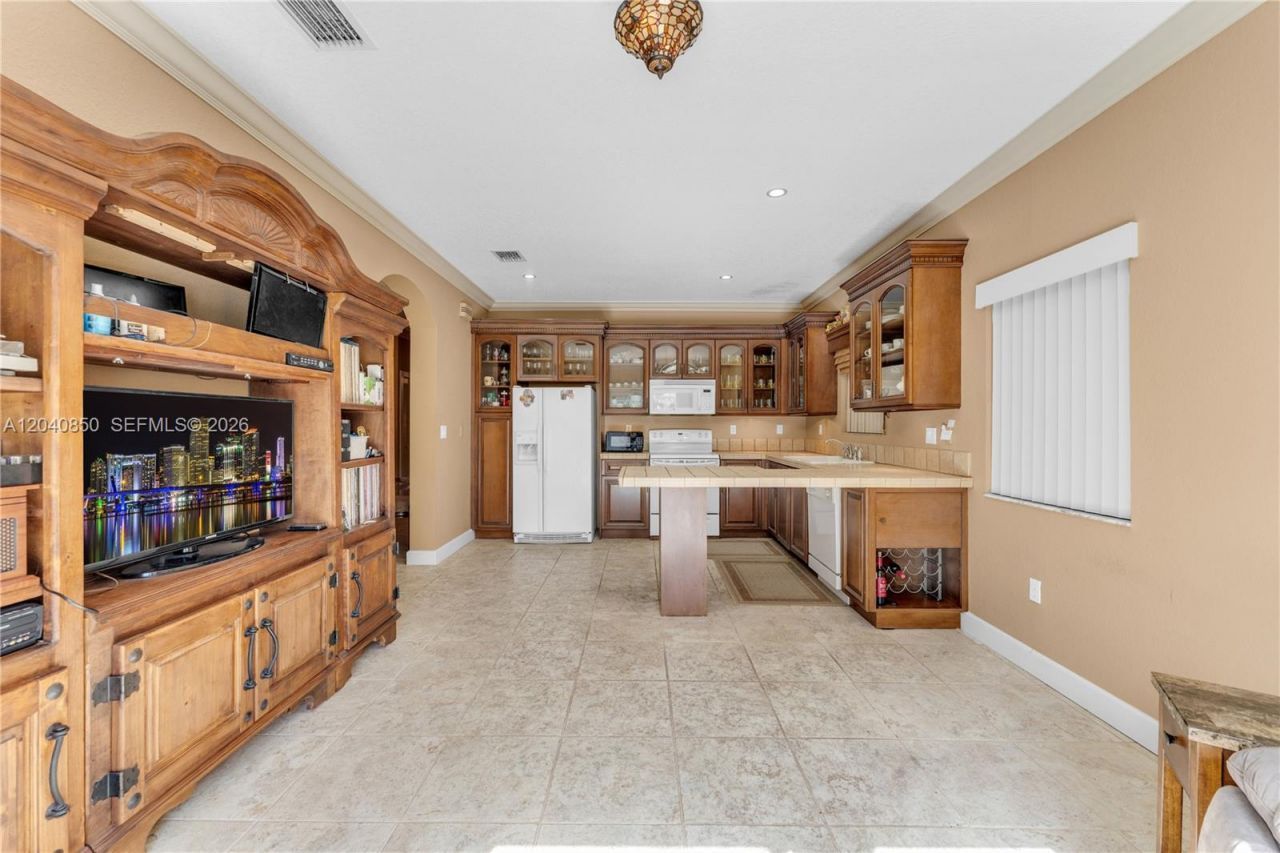 22548 SW 102nd Path, Cutler Bay, FL 33190 Photo