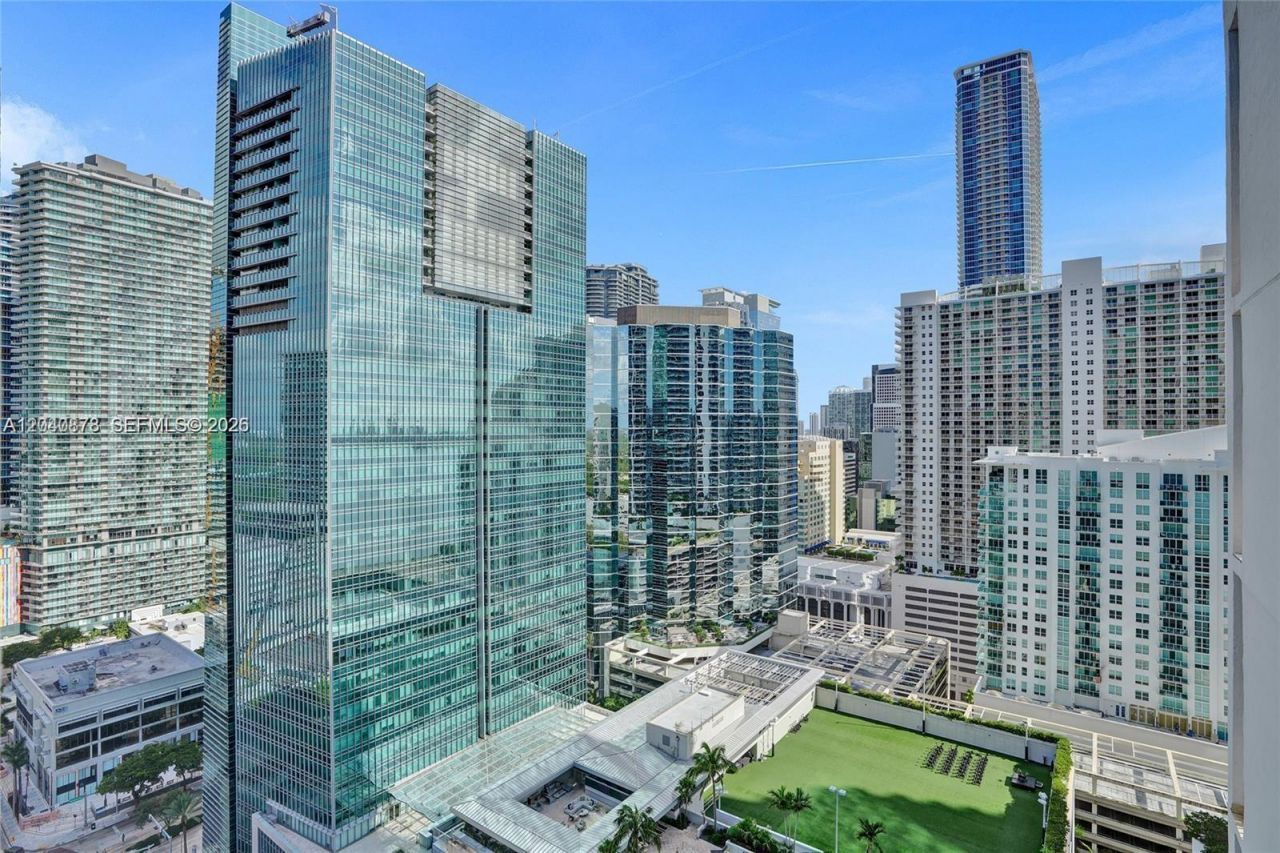 170 SE 14th St, Unit 2707, Miami, FL 33131 Photo
