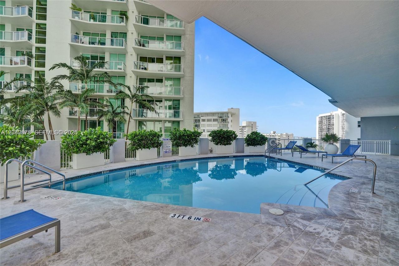 170 SE 14th St, Unit 2707, Miami, FL 33131 Photo