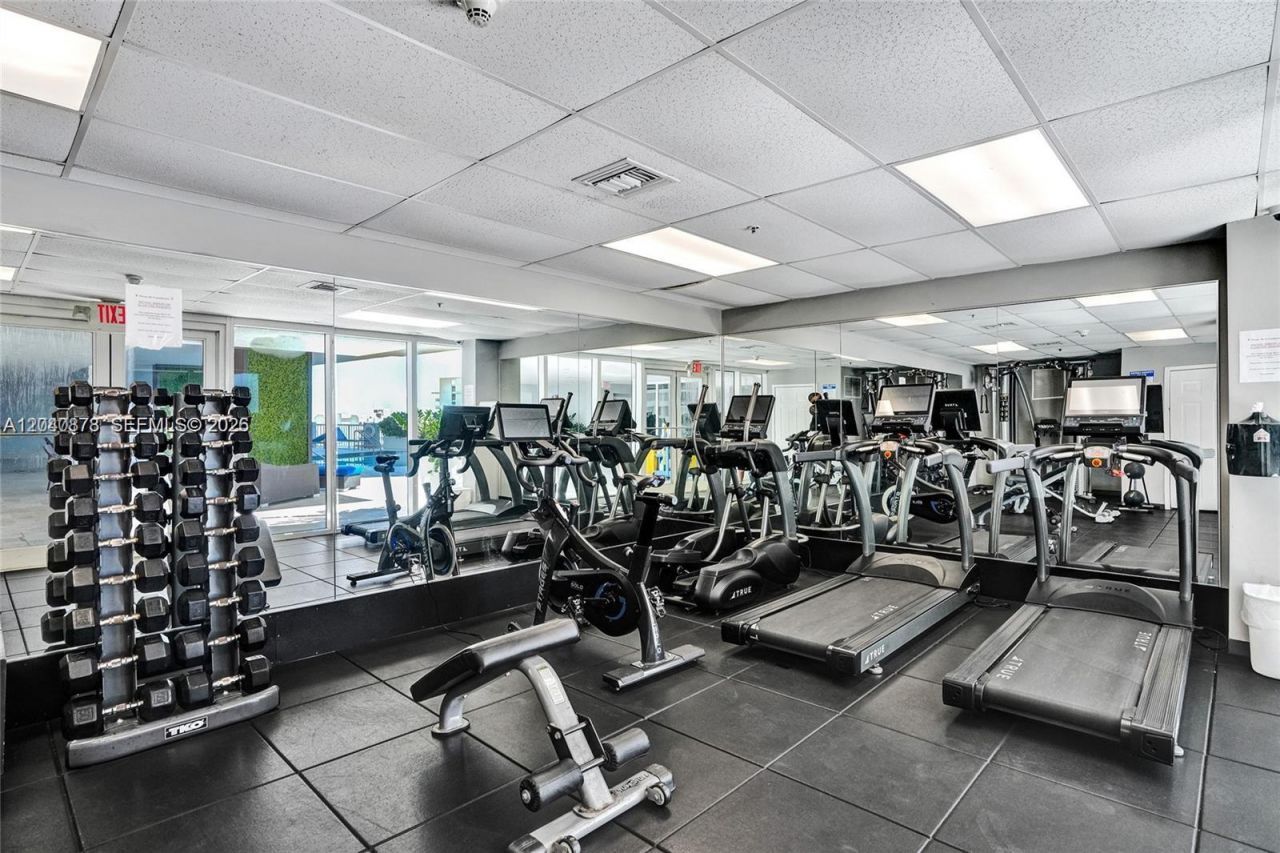 170 SE 14th St, Unit 2707, Miami, FL 33131 Photo