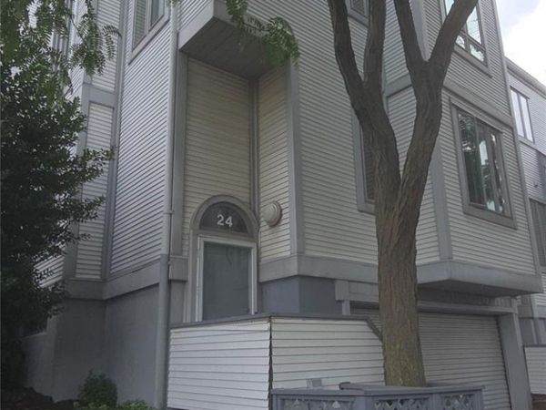 24 Columbus Square Drive, St Louis, MO 63101