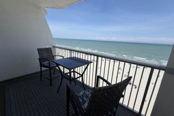 9550 Shore Dr. photo 4
