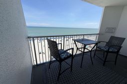 9550 Shore Dr. photo 4