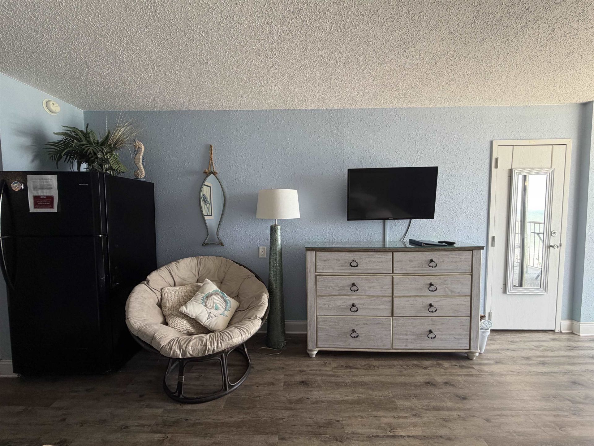 9550 Shore Dr. Photo 5