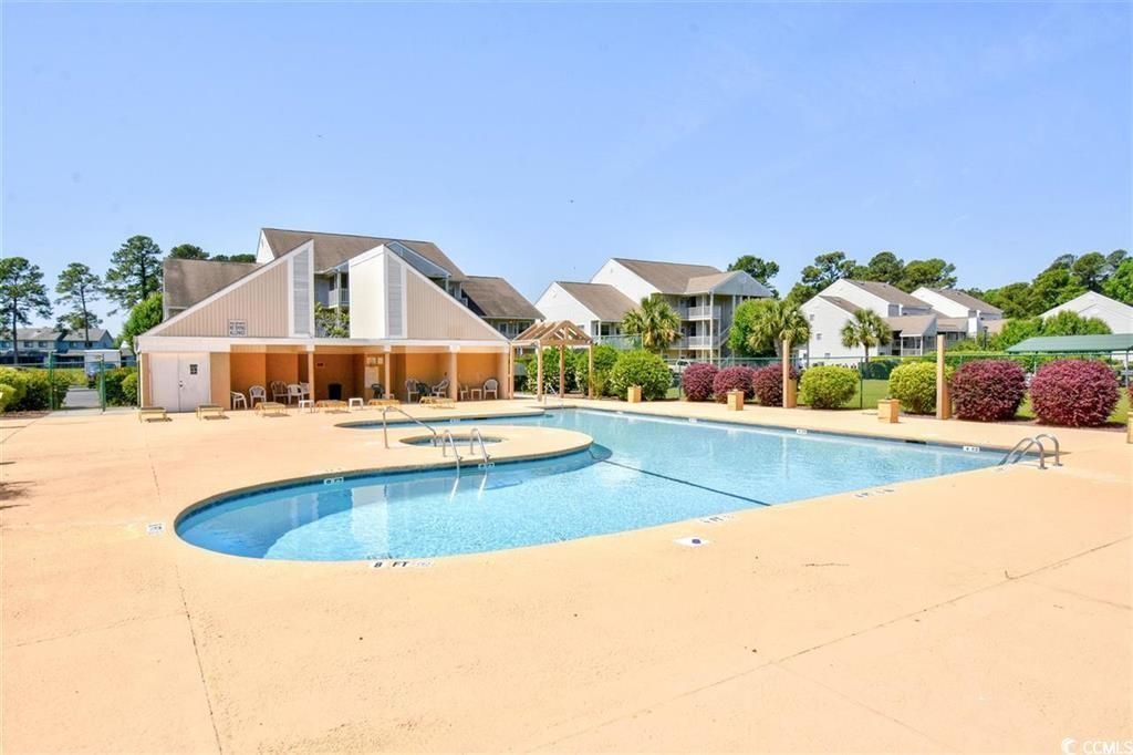 1025 Plantation Dr.  Photo 4
