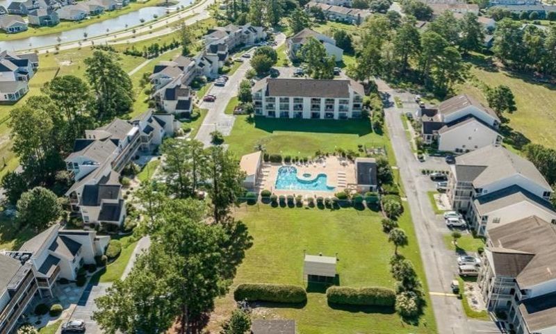1025 Plantation Dr.  Photo 7