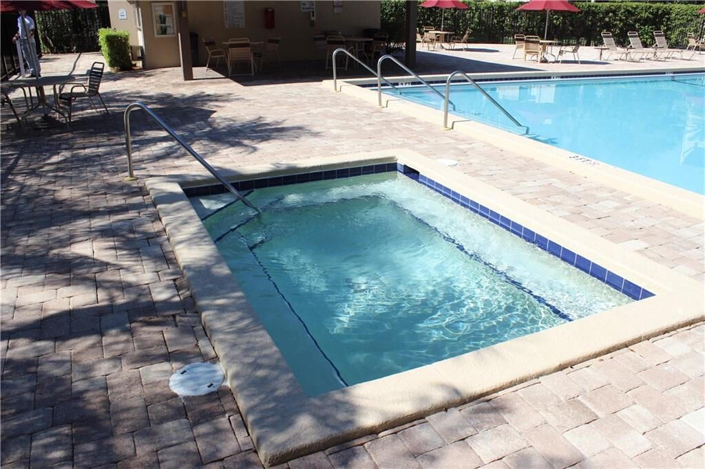 201 Foxtail Drive, Unit H3, Greenacres, FL 33415 Photo