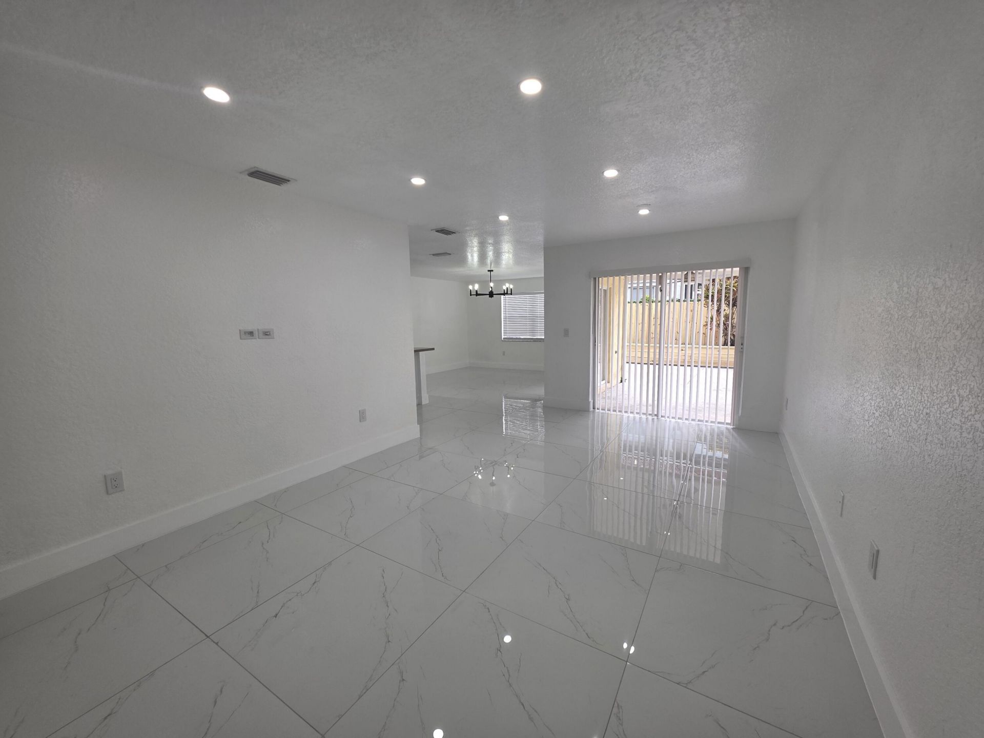 5466 NW 92nd Avenue, Sunrise, FL 33351 Photo
