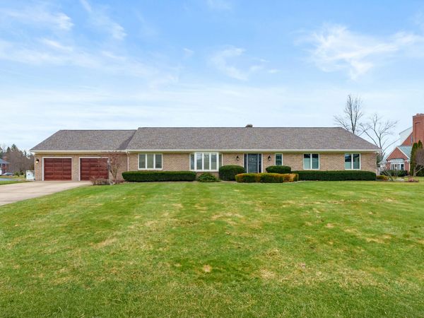 5367 Green Pine Lane, Kalamazoo, MI 49009