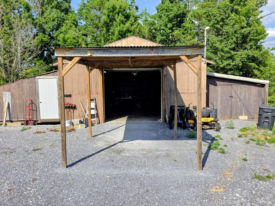Property Image 100