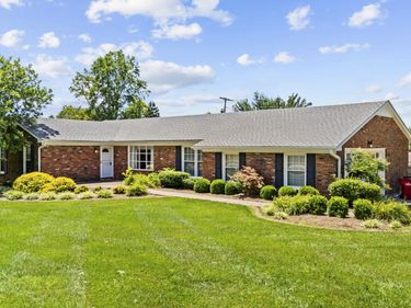 839 Springhill Lane, Frankfort, KY 40601