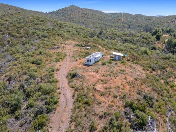 6165 Starlight Ln, Mountain Ranch, CA 95246
