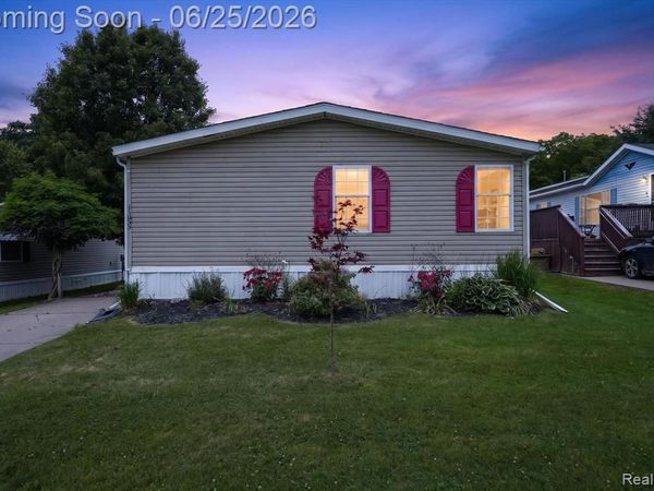 11595 Clearwater Drive, Deerfield Twp, MI 48430